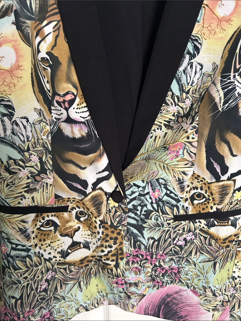 Maison Scotch Multicolor Tiger & Floral Print Blazer with Black Lapel - Picture 4 of 6